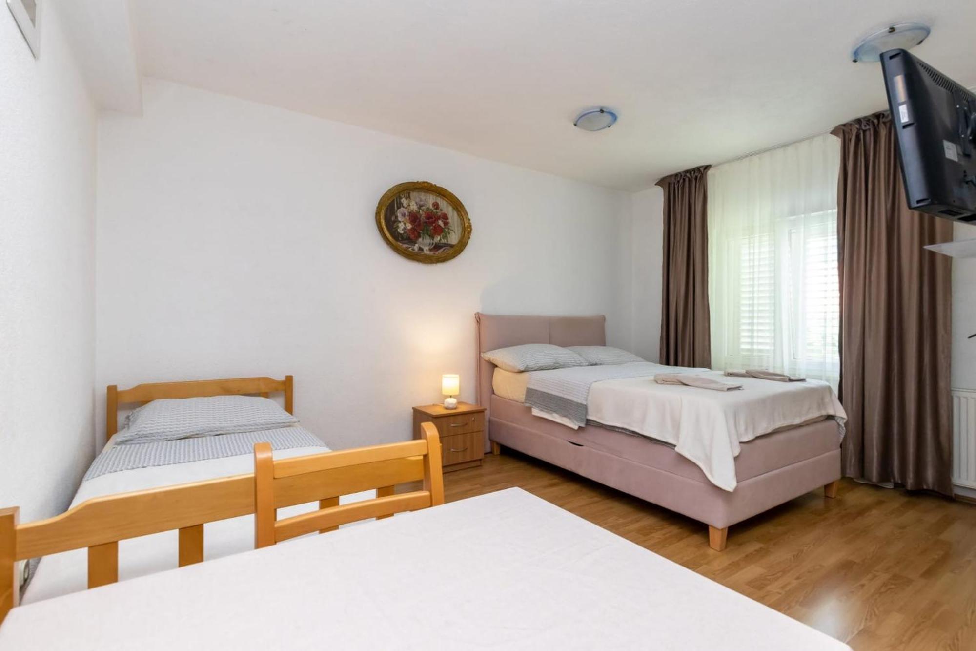 Kaštela Apartments Dino מראה חיצוני תמונה
