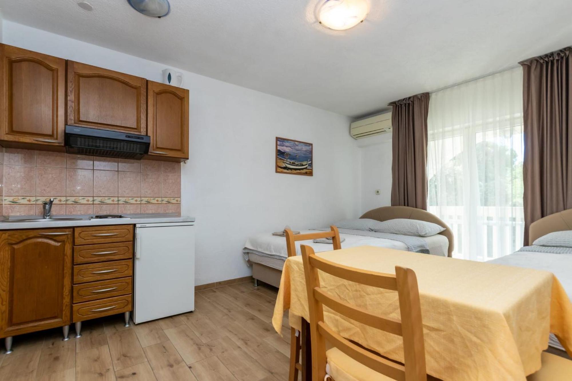 Kaštela Apartments Dino מראה חיצוני תמונה