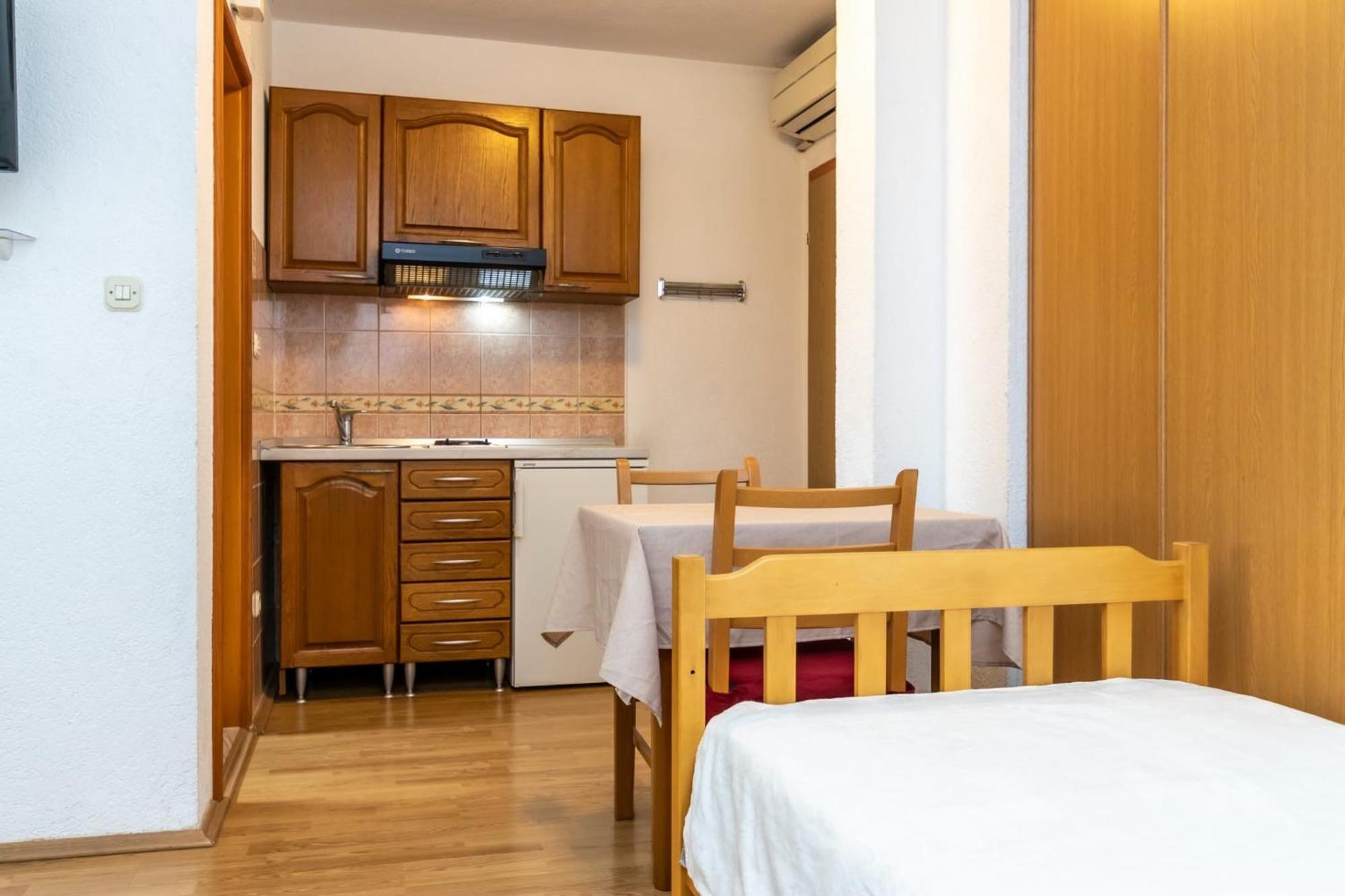Kaštela Apartments Dino מראה חיצוני תמונה